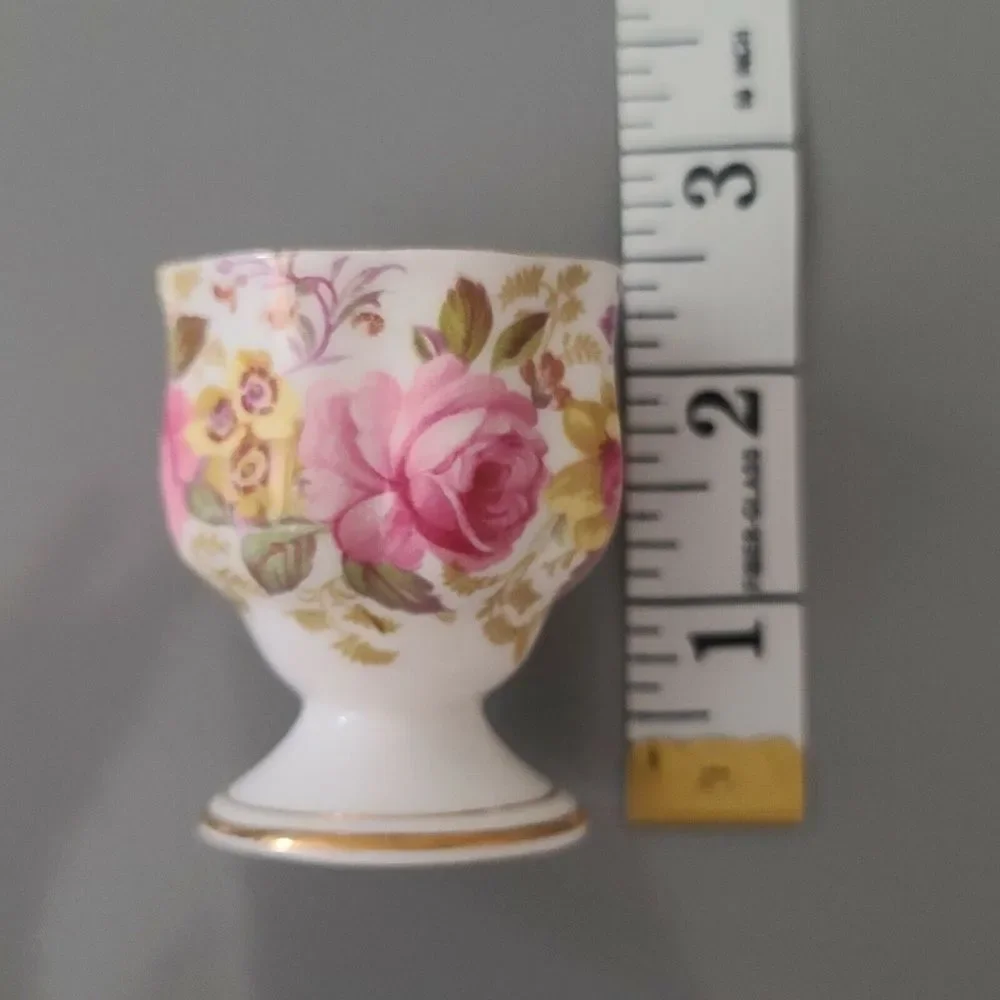 Royal Albert | SERENA Floral Design Vintage painted Egg Cup RARE VINTAGE